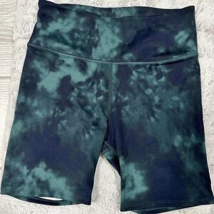 Victoria's Secret Dark Green Tie-Dye High-Waist Bike Shorts NWOT